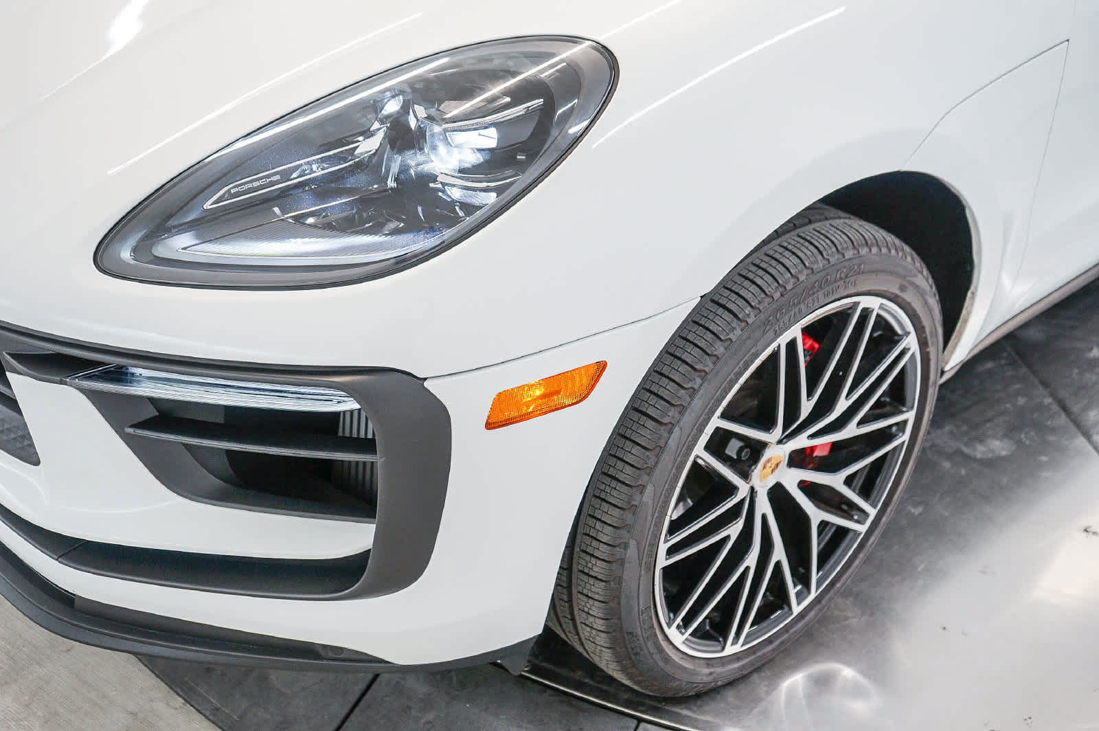 Certified 2026 Porsche Macan S AWD/4WD image 16