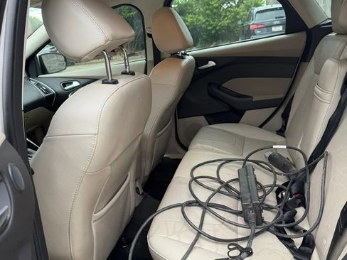 Used 2013 Ford Focus Electric Hatchback FWD image 9