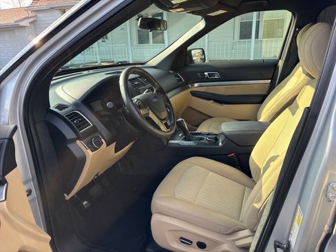 Used 2017 Ford Explorer 4WD image 11