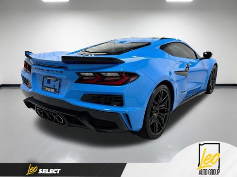Used 2024 Chevrolet Corvette Z06 RWD image 8