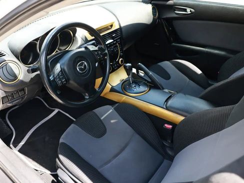Used 2006 MAZDA RX-8 w/ Touring Pkg RWD image 4