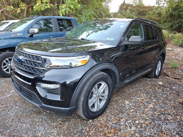 Used 2020 Ford Explorer XLT w/ Equipment Group 202A AWD/4WD image 3
