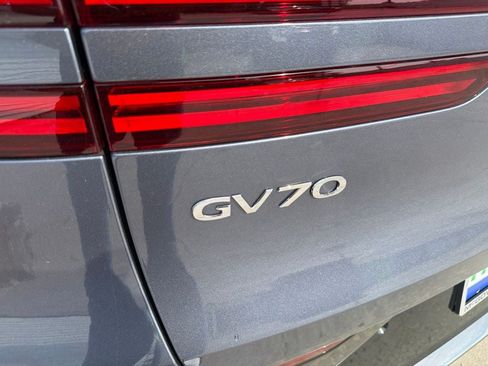 New 2026 Genesis GV70 2.5T Sport Prestige AWD/4WD image 17