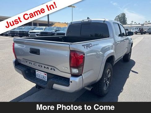 Used 2019 Toyota Tacoma TRD Sport w/ Technology Package RWD image 6