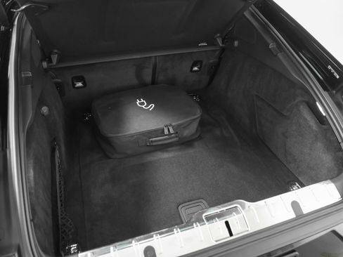 Certified 2023 Porsche Panamera AWD/4WD image 10