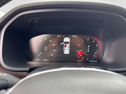 Used 2018 Volvo S90 T5 Momentum w/ Convenience Package FWD image 17