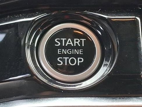 Used 2023 Nissan Pathfinder SV image 25