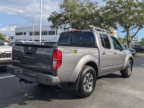 Used 2021 Nissan Frontier PRO-4X w/ Pro-4x Utility Package image 4