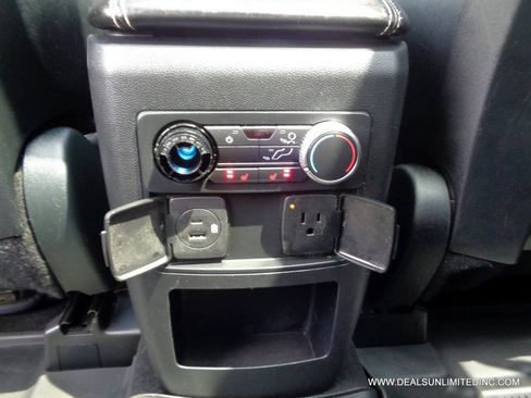 Used 2020 Ford Explorer Limited AWD/4WD image 19
