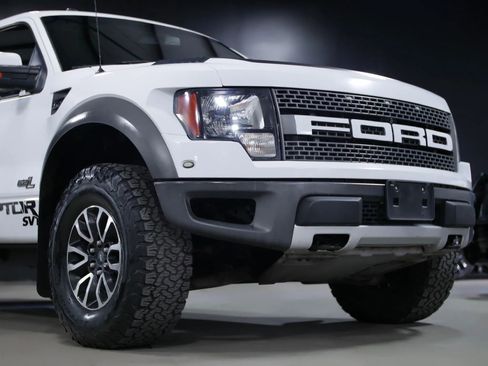 Used 2012 Ford F150 Raptor w/ Raptor Luxury Pkg image 2