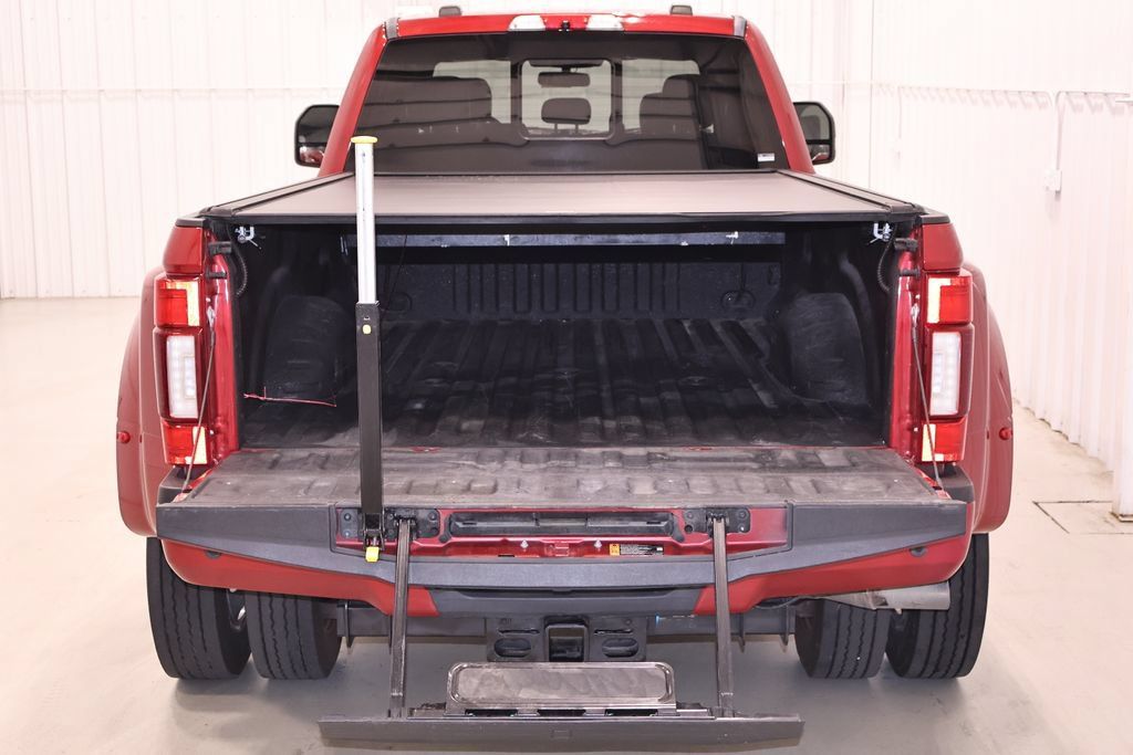 Certified 2020 Ford F450 Platinum w/ FX4 Off-Road Package AWD/4WD image 44