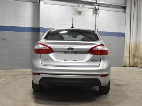Used 2014 Ford Fiesta SE image 22