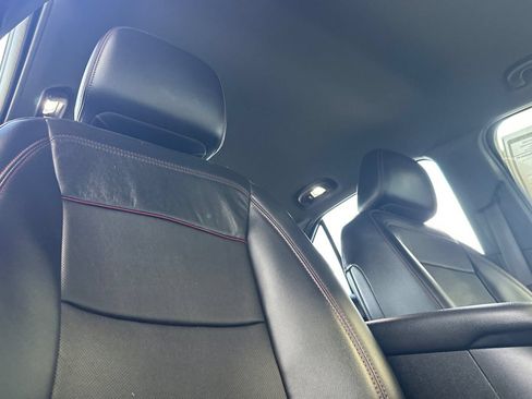 Used 2022 Chevrolet Equinox RS w/ RS Leather Package FWD image 17