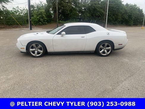 Used 2013 Dodge Challenger R/T w/ Electronics Convenience Group image 3