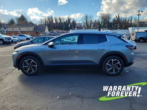 New 2026 Chevrolet Equinox EV LT image 4