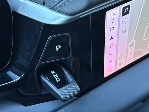 New 2026 Porsche Macan 4 Electric image 14