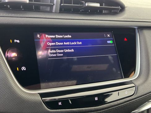 Used 2021 Cadillac XT5 Premium Luxury FWD image 35
