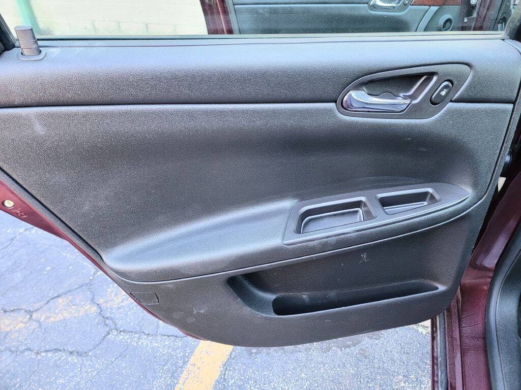 Used 2007 Chevrolet Impala LT FWD image 18