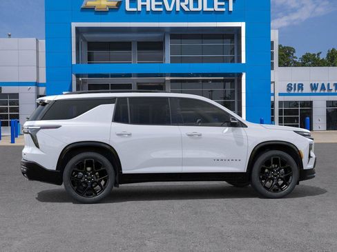 New 2026 Chevrolet Traverse RS image 5