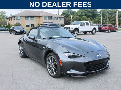 Used 2021 MAZDA MX-5 Miata Grand Touring RWD image 2