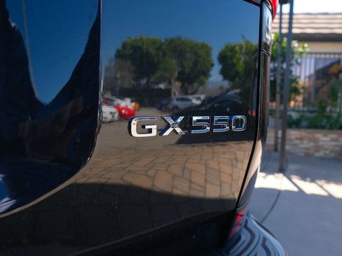 Used 2025 Lexus GX 550 AWD/4WD image 49
