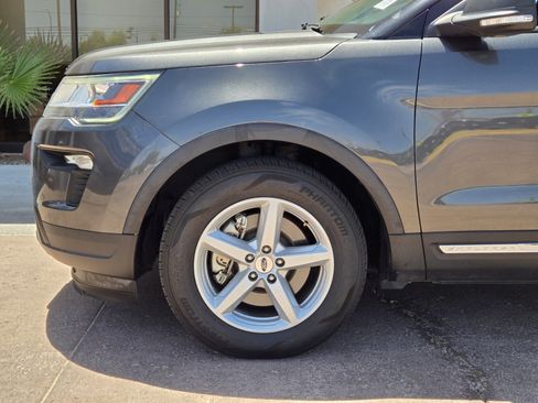 Used 2019 Ford Explorer XLT w/ Equipment Group 202A FWD image 6