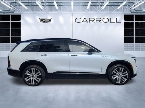 New 2026 Cadillac Vistiq Luxury w/ LPO, Floor Liner Package image 2