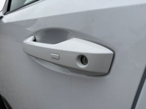 New 2026 Nissan Kicks SR w/ Cold Weather Package image 31