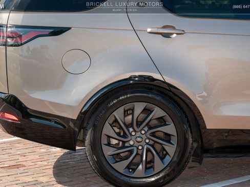 Used 2023 Land Rover Discovery S R-Dynamic image 41