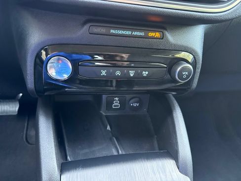 Used 2025 Ford Escape Platinum AWD/4WD image 30