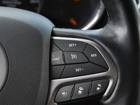 Certified 2021 Jeep Grand Cherokee Limited w/ Quick Order Package 28K 80th AWD/4WD image 18