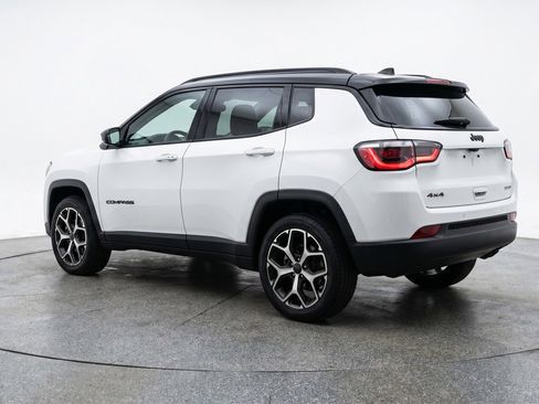 Used 2025 Jeep Compass Limited AWD/4WD image 6