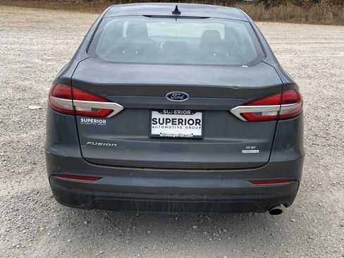 Used 2020 Ford Fusion SE FWD image 5