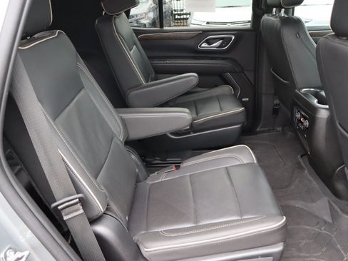 Used 2023 Chevrolet Tahoe Premier w/ Premium Package 2 AWD/4WD image 37
