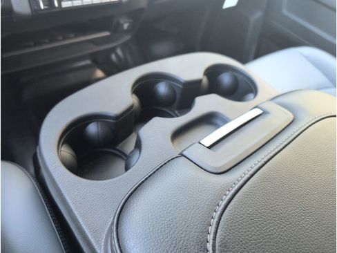 New 2026 RAM 2500 Tradesman w/ Chrome Appearance Group image 24