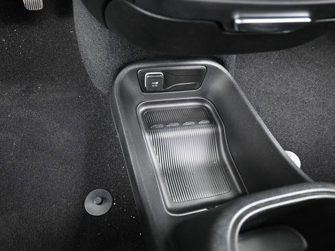 New 2026 Chrysler Pacifica Select image 22