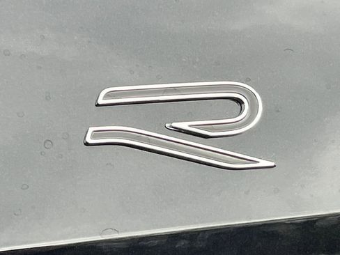 New 2026 Volkswagen Tiguan SE R-Line AWD/4WD image 8