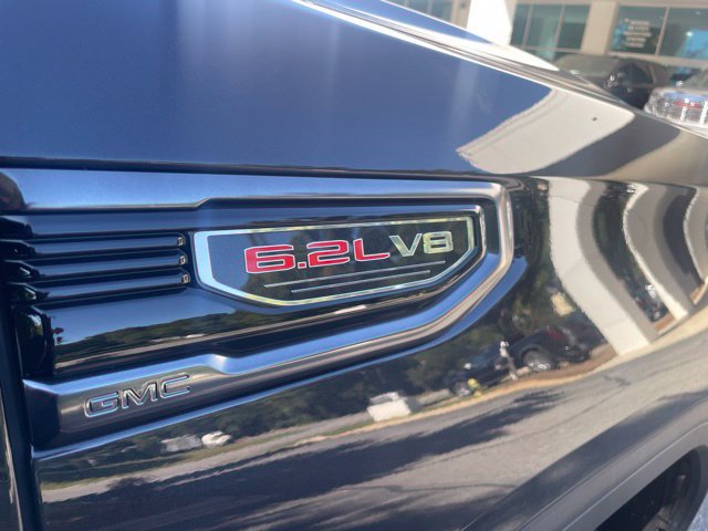Used 2024 GMC Sierra 1500 AT4 w/ Technology Package AWD/4WD image 6