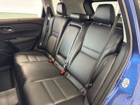 Used 2021 Nissan Rogue SV w/ Premium Package image 39