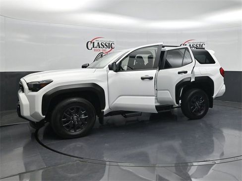 Used 2025 Toyota 4Runner SR5 image 35