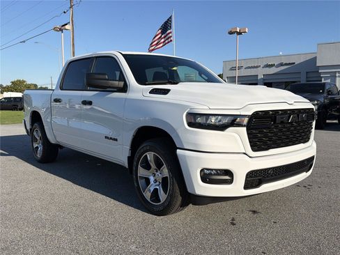 New 2026 RAM 1500 Express RWD image 3