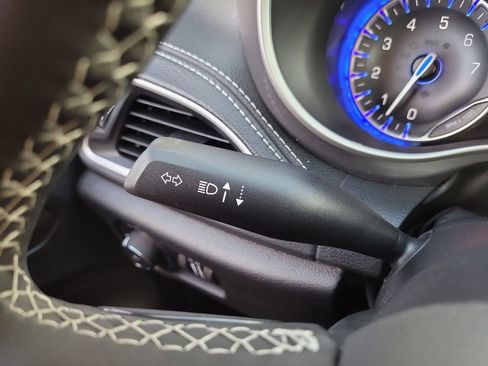 New 2026 Chrysler Pacifica Select FWD image 29