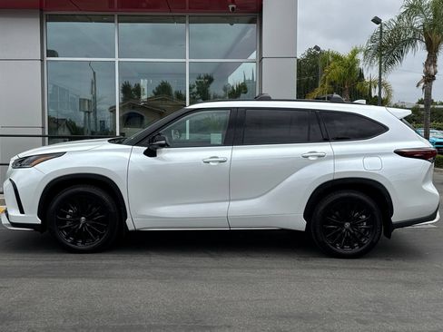 Used 2026 Toyota Highlander XSE AWD/4WD image 8