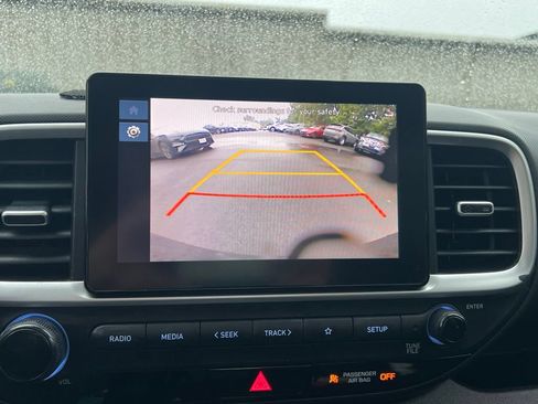 Certified 2024 Hyundai Venue SEL FWD image 16