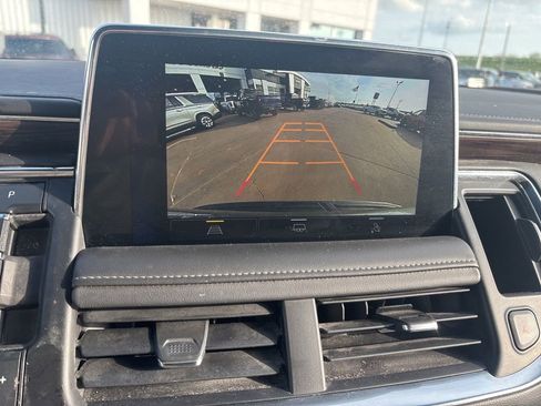 Used 2022 Chevrolet Suburban LT w/ Max Trailering Package image 13