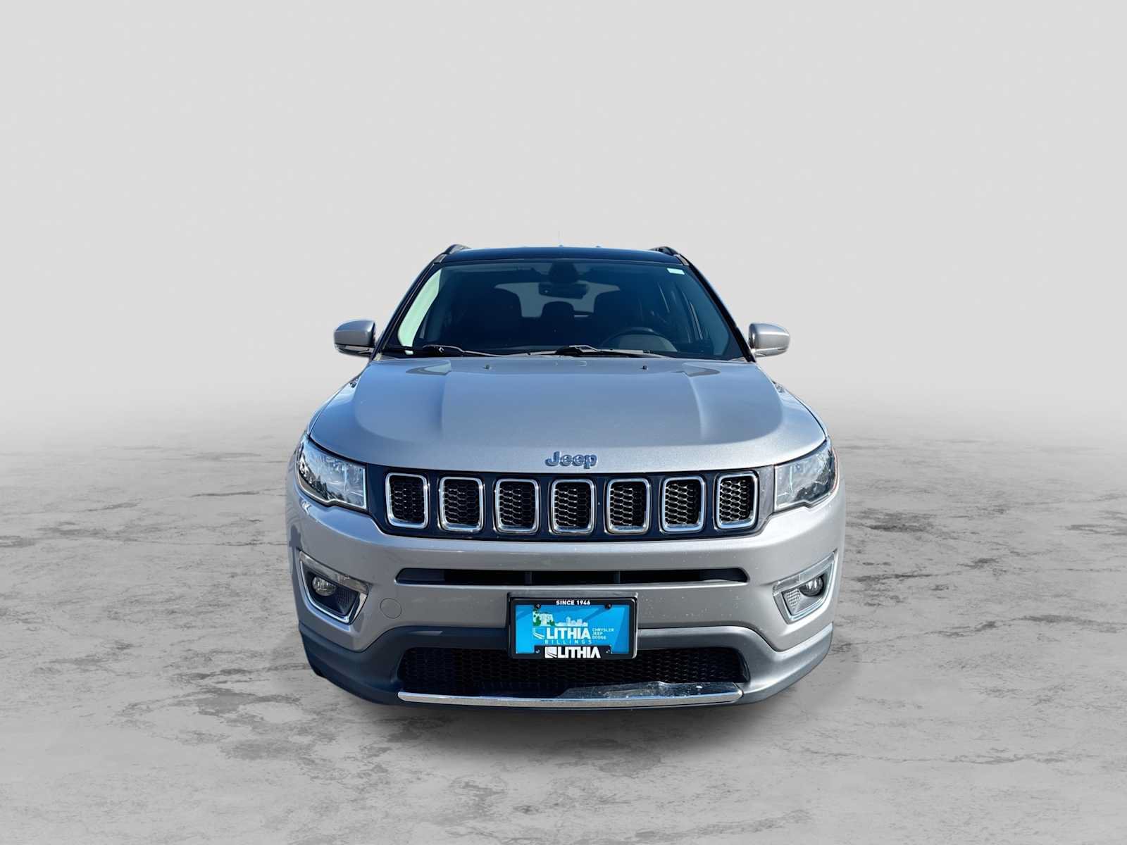 Used 2018 Jeep Compass Limited w/ Navigation Group AWD/4WD image 3