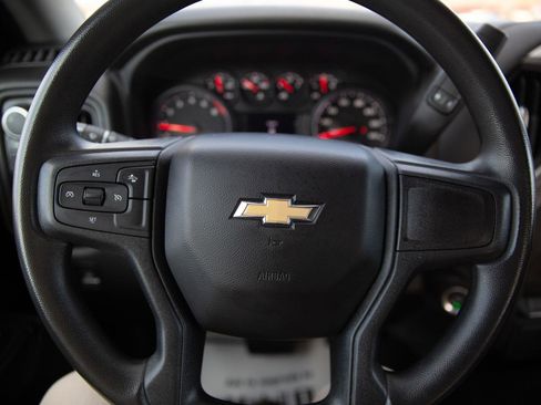 Certified 2024 Chevrolet Silverado 2500 Custom image 13