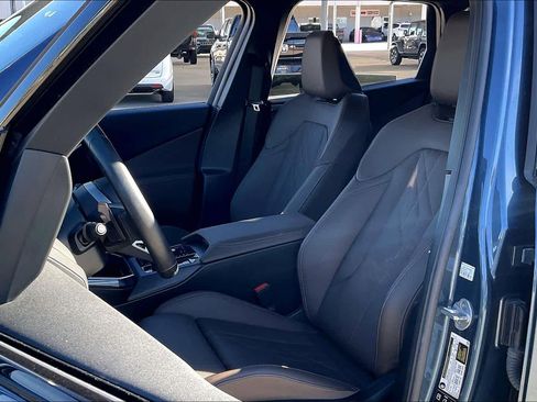 Used 2025 BMW X3 xDrive30i w/ Premium Package image 7