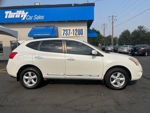 Used 2013 Nissan Rogue S w/ Special Edition Pkg FWD image 2