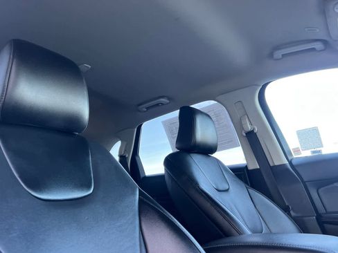 Used 2022 Ford Edge Titanium image 18